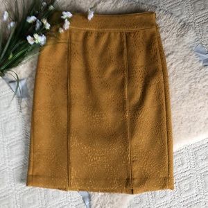 Banana Republic Gold Pencil Skirt fully lined